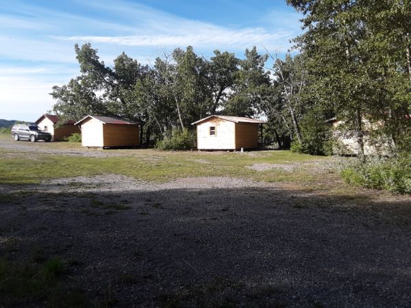 Glacier Elkhorn Cabins & Campground