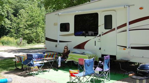 Wally World Riverside Resort