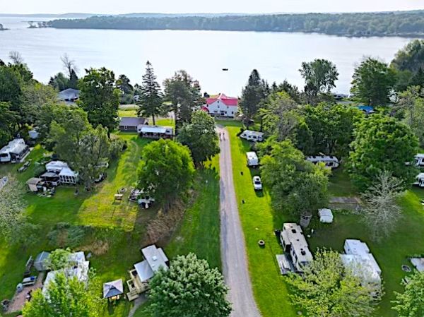 Holiday Harbor RV Campground