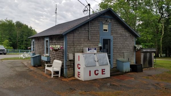 Smuggler's Den Campground