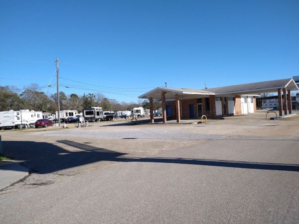 K & K Camping Center