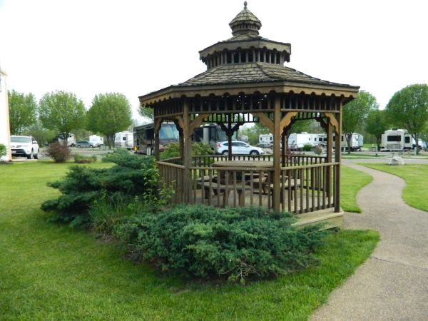 Cottonwoods RV Park