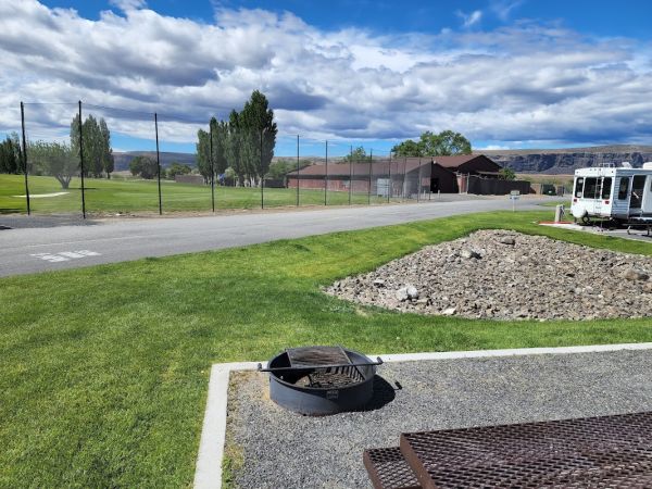Crescent Bar Campground