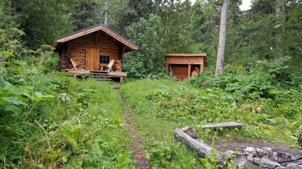 UPPER RUSSIAN LAKE CABIN