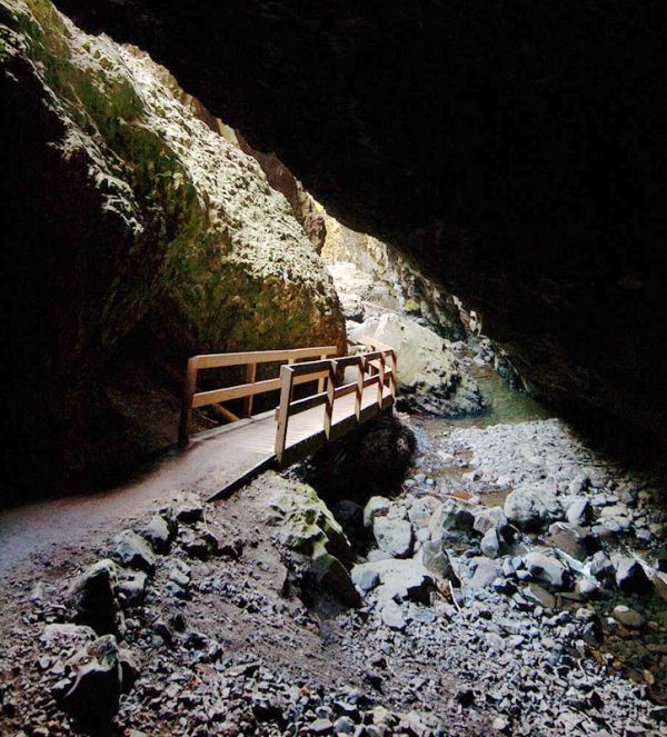 Boulder Cave Sno-Park